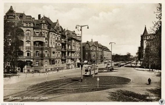 Plac Grunwaldzki – powojenna odbudowa