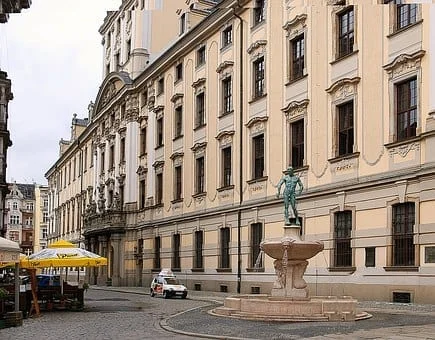 Szkoły wyższe we Wrocławiu. Gdzie się uczyć?