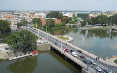 Jak oszczędzić pieniądze na ubezpieczeniu komunikacyjnym we Wrocławiu?