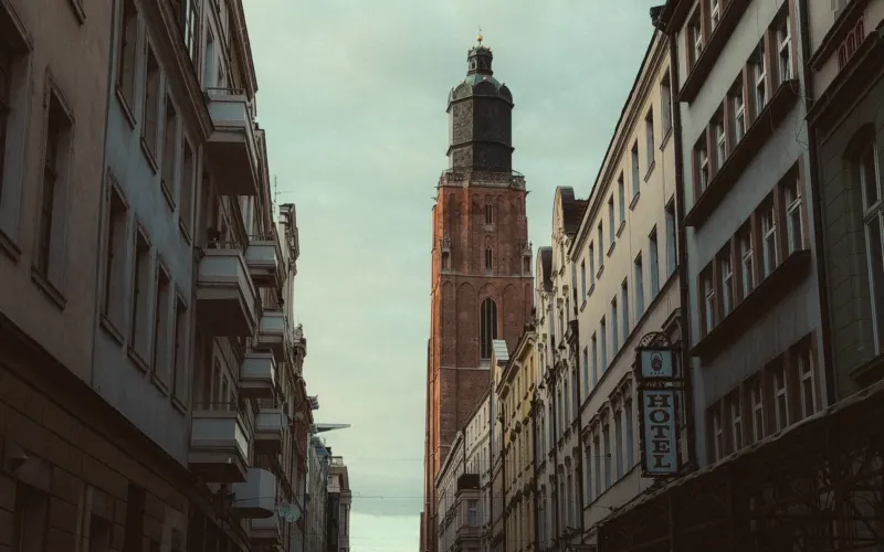 Mostek Pokutnic Wrocław – legenda i taras widokowy