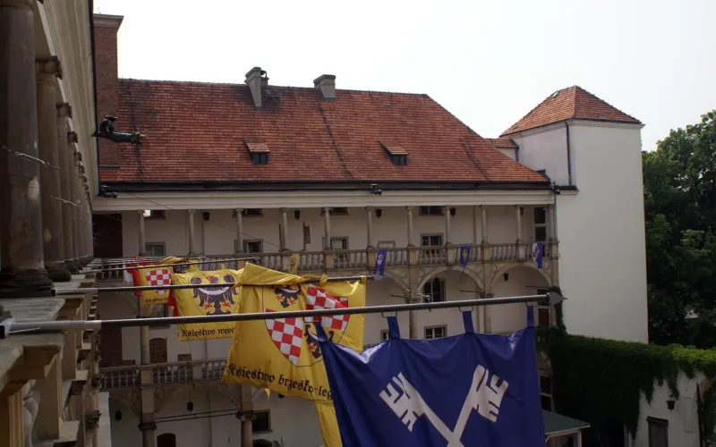 Renesansowy dziedziniec arkadowy zamku Piastów Śląskich w Brzegu