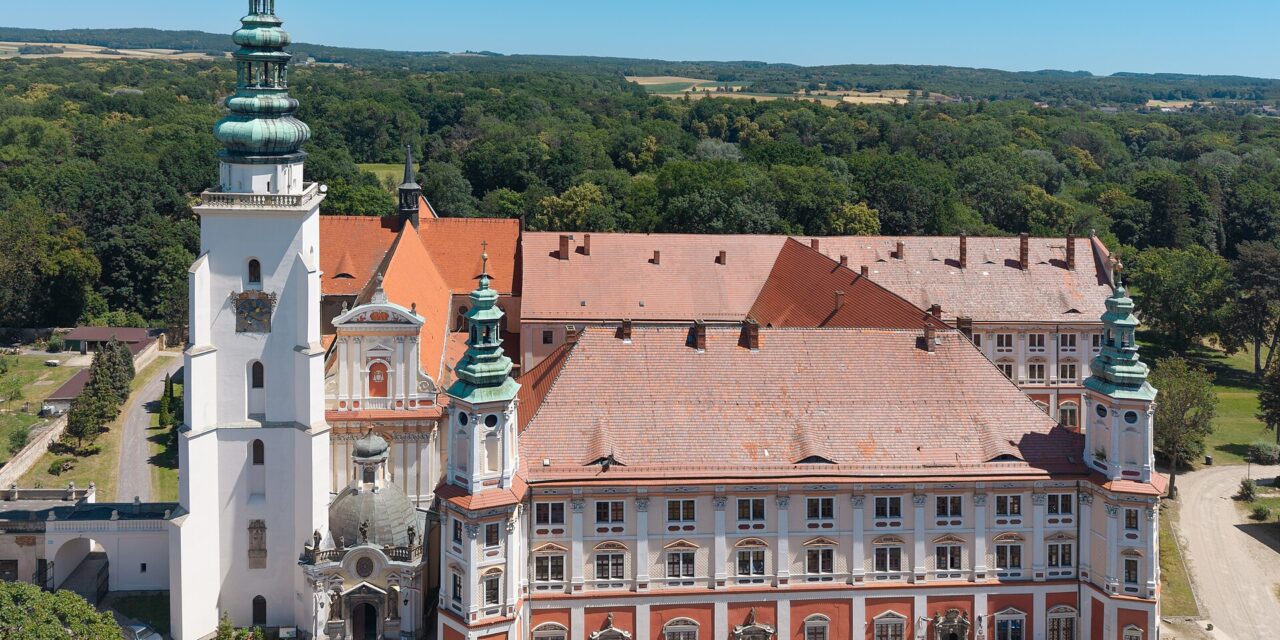Henryków – klasztor cysterski i dom Księgi henrykowskiej