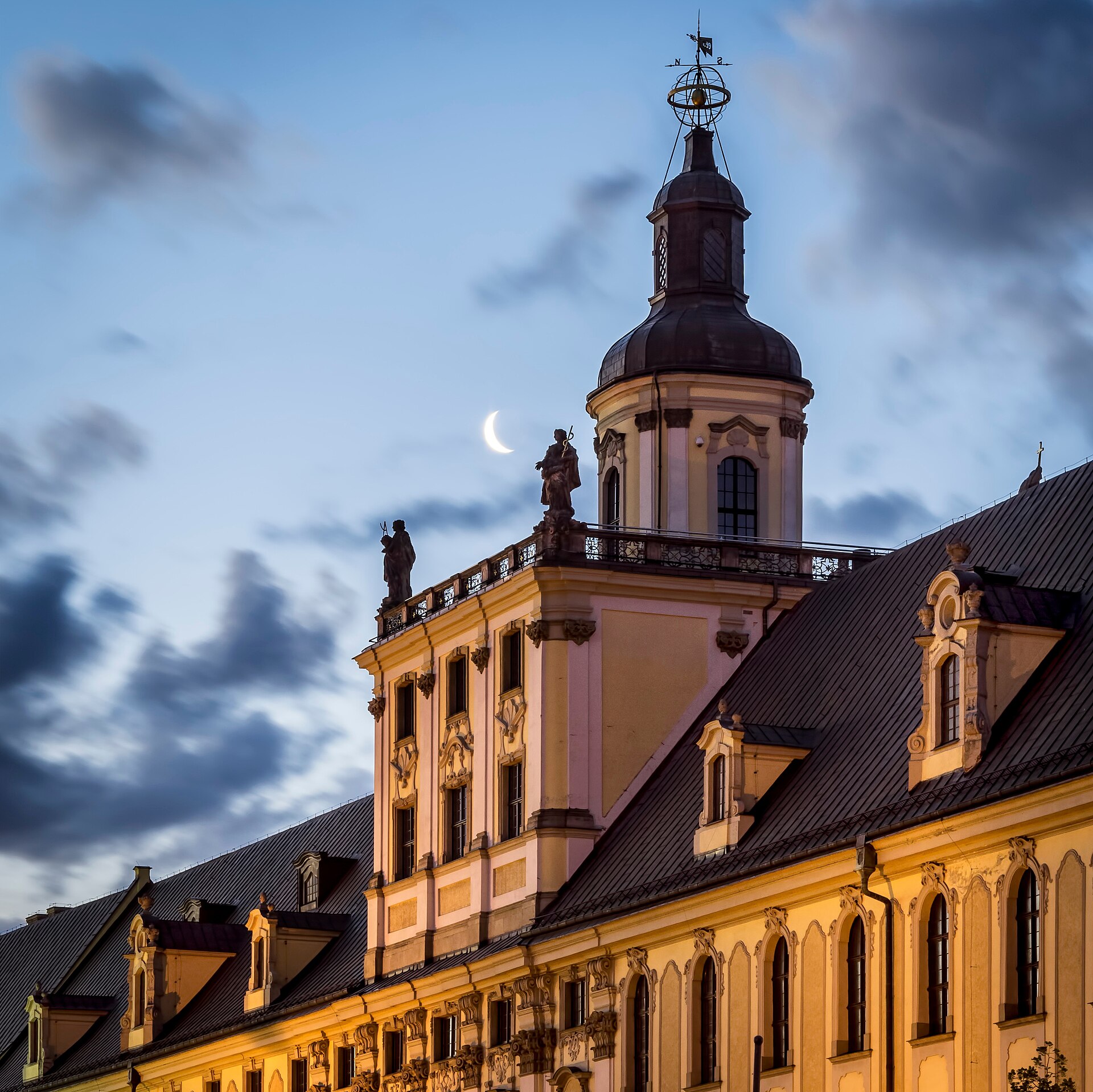 Wieża Matematyczna Uniwersytetu Wrocławskiego – punkt widokowy i historia dawnego obserwatorium